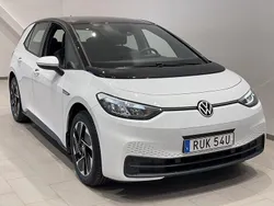 Vit (glacier white metallic bl) Begagnad 2022 VW ID.3 Pro Performance Halvkombi | 259 900 kr (Bra pris)