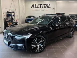 Svart Begagnad 2021 Volvo V90 R-Design Kombi | 344 900 kr (Marknadspris)