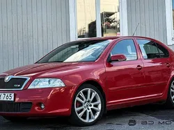 Röd Begagnad 2007 Skoda Octavia RS Halvkombi | 39 900 kr (Lite dyr)