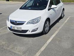 Vit Begagnad 2012 Opel Astra Enjoy Halvkombi | 29 000 kr (Bra pris)