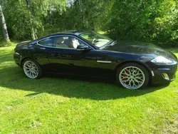 Svart Begagnad 2014 Jaguar XK Sportkupé | 290 000 kr