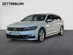 Vit Begagnad 2017 VW Passat R-line Kombi | 179 900 kr (Marknadspris)
