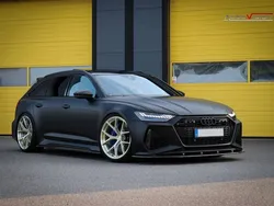 Grå Begagnad 2023 Audi RS6 Kombi | 1 399 000 kr