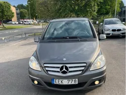 Silver Begagnad 2010 Mercedes B200 Minibuss | 29 000 kr (Marknadspris)