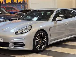 Silver Begagnad 2015 Porsche Panamera 4 Sport Sedan | 439 800 kr