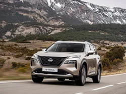 Svart Ny 2025 Nissan X-Trail SUV | 404 400 kr (Bra pris)