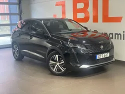 Svart Begagnad 2022 Peugeot 3008 Allure SUV | 299 900 kr (Marknadspris)