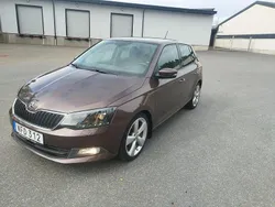 Brun Begagnad 2016 Skoda Fabia Sport Halvkombi | 78 000 kr (Marknadspris)
