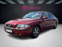 Mörkröd Begagnad 2002 Volvo S60 Business Edition Sedan | 27 900 kr (Marknadspris)