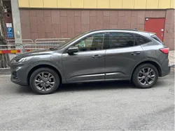 Grå Begagnad 2024 Ford Kuga ST-Line SUV | 300 000 kr (Lite dyr)