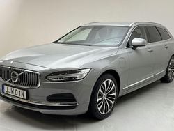 Grå Begagnad 2024 Volvo V90 Core Kombi | 380 000 kr (Bra pris)