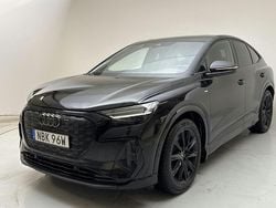 Svart Begagnad 2024 Audi Q4 Sportback e-tron Advanced SUV | 409 000 kr
