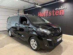 Svart Begagnad 2022 Opel Vivaro-e Combi Van | 289 900 kr