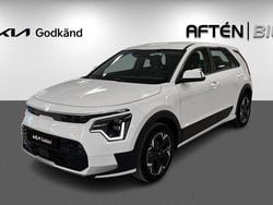 Vit Begagnad 2023 Kia e-Niro 4 SUV | 349 900 kr (Dyr)