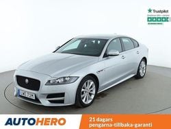Grå Begagnad 2019 Jaguar XF R-Sport Sedan | 235 000 kr