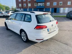 Vit Begagnad 2018 VW Golf VII Kombi | 155 000 kr (Lite dyr)