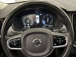 Vit Begagnad 2017 Volvo V90 Momentum Kombi | 232 000 kr (Marknadspris)