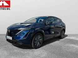 Blå (mörkblå met / svart tak) Begagnad 2023 Nissan Ariya Evolve SUV | 498 000 kr (Marknadspris)