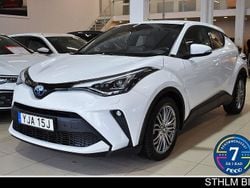 Vit Begagnad 2022 Toyota C-HR Executive SUV | 309 000 kr (Marknadspris)