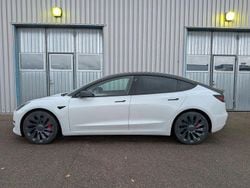 Begagnad 2021 Tesla Model 3 Performance Sedan | 249 900 kr (Superpris)