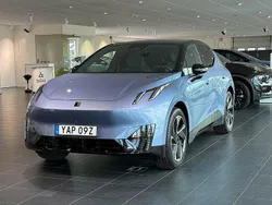 Ny 2025 Lynk & Co 02 Halvkombi | 429 900 kr