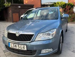 Blå Begagnad 2011 Skoda Octavia Elegance Kombi | 59 999 kr (Bra pris)