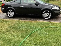 Svart Begagnad 2006 Renault Mégane Cabriolet Cab | 40 000 kr (Marknadspris)