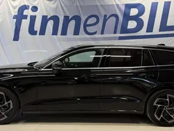 Svart Begagnad 2018 Volvo V60 Inscription Kombi | 289 500 kr (Dyr)