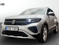 Silver (reflex silver metallic) Begagnad 2024 VW T-Cross Life SUV | 274 900 kr (Lite dyr)