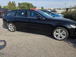 Svart Begagnad 2023 Volvo V90 Momentum Kombi | 245 000 kr (Superpris)