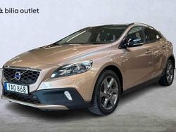 Brun Begagnad 2016 Volvo V40 CC Kombi | 164 900 kr (Bra pris)