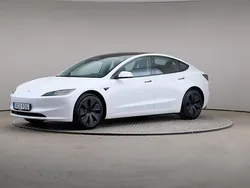 Vit Begagnad 2024 Tesla Model 3 Long Range AWD Sedan | 459 000 kr
