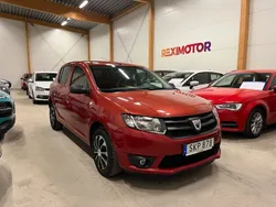 Röd Begagnad 2015 Dacia Sandero Halvkombi | 59 900 kr (Marknadspris)
