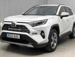 Vit Begagnad 2020 Toyota RAV4 Executive SUV | 299 000 kr
