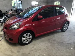 Röd Begagnad 2010 Toyota Aygo Halvkombi | 46 500 kr (Lite dyr)