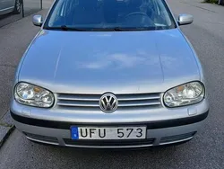 Silver Begagnad 2003 VW Golf IV Basis Halvkombi | 20 000 kr (Marknadspris)
