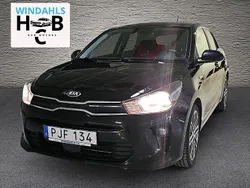 Svart Begagnad 2017 Kia Rio Launch Edition Halvkombi | 109 000 kr (Marknadspris)
