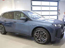 Blå Begagnad 2025 BMW iX Comfort Edition SUV | 939 000 kr