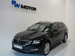 Svart Begagnad 2018 Skoda Octavia Kombi | 229 800 kr (Dyr)
