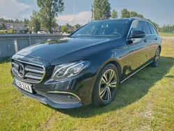 Svart Begagnad 2020 Mercedes E220 Avantgarde Kombi | 179 000 kr (Superpris)