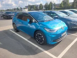 Blå (costa azul metallic black) Begagnad 2025 VW ID.3 Pro Halvkombi | 395 500 kr (Lite dyr)