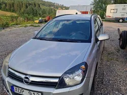 Grå Begagnad 2006 Opel Astra Kombi | 3 000 kr