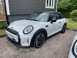 Silver Begagnad 2023 Mini Cooper Cabriolet Cab | 289 000 kr (Marknadspris)