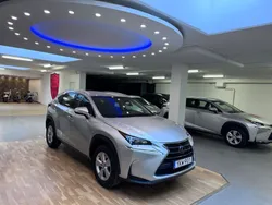 Silver Begagnad 2017 Lexus NX300h SUV | 279 900 kr (Lite dyr)