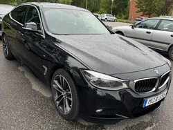 Svart Begagnad 2017 BMW 320 Gran Turismo M Sport Halvkombi | 189 900 kr (Bra pris)
