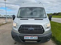 Grå Begagnad 2017 Ford Transit Minibuss | 309 900 kr