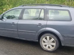 Grå Begagnad 2005 Ford Mondeo Futura Kombi | 3 000 kr (Superpris)