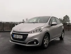 Grå Begagnad 2016 Peugeot 208 Halvkombi | 80 000 kr (Bra pris)