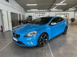 Blå Begagnad 2013 Volvo V40 R-Design Kombi | 149 900 kr (Marknadspris)