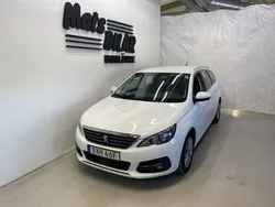 Vit Begagnad 2019 Peugeot 308 Allure Kombi | 179 900 kr (Dyr)
